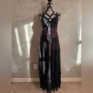 BCBG MAXAZRIA BLACK SHEER SILK GOWN NUDE LINING CROCHET LACE PANELS Sequin Sz S